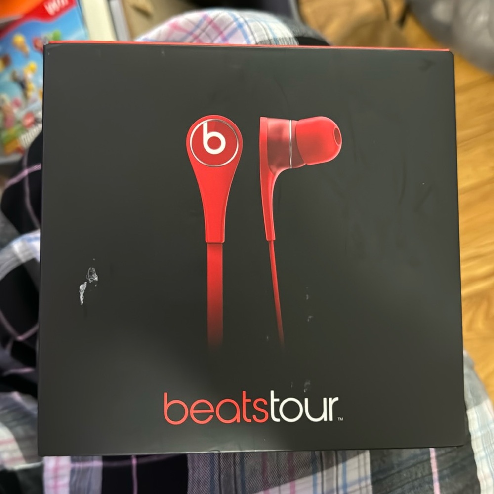 beatstour beats by dre earbuds